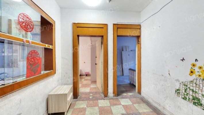 法院住宅楼二手房实景图