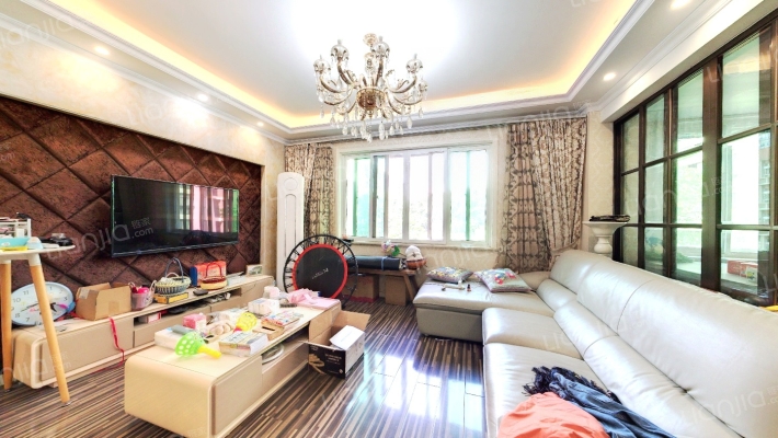 鹏程花苑二手房实景图