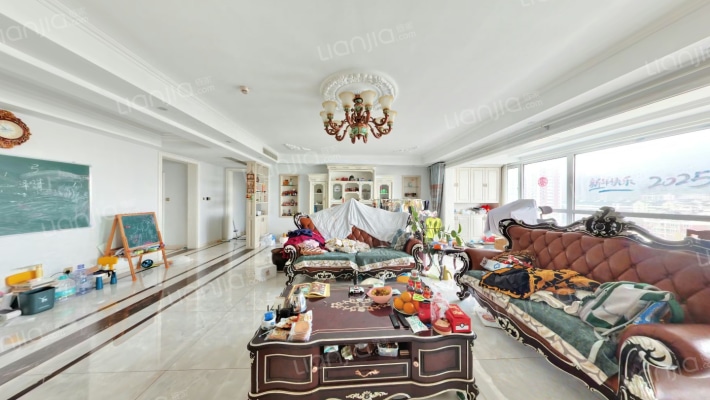 铂金府二手房实景图