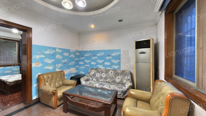 南江公寓二手房实景图