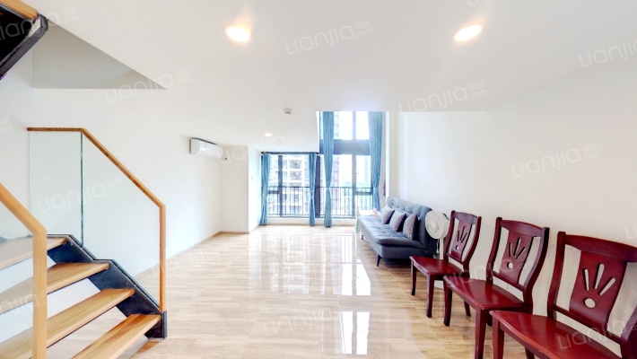 风情尚庭二手房实景图