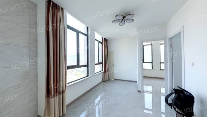 万豪国际二手房实景图