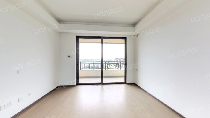 华发四季二手房实景图