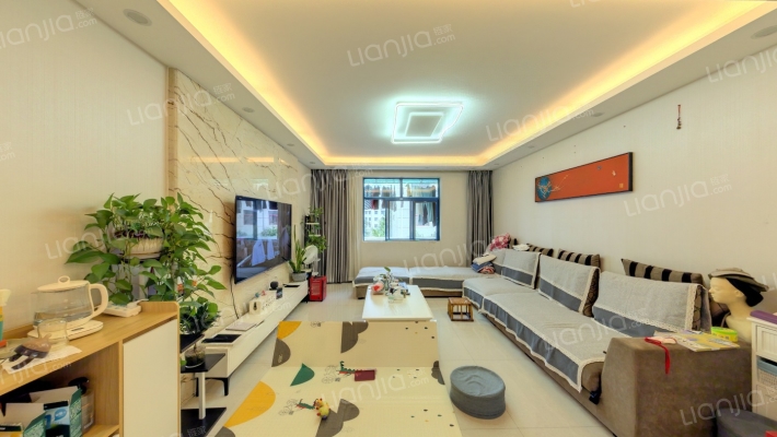 亚龙小区东区二手房实景图