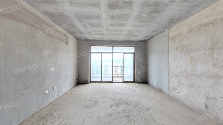 卓越麓山别墅二手房实景图