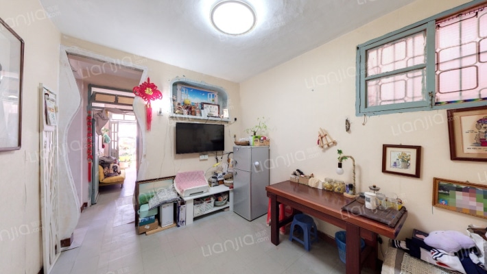 典宝路头街二手房实景图