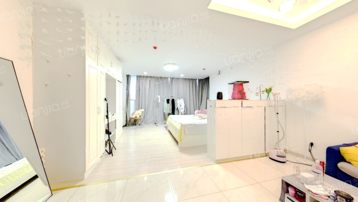 国展中心广场二手房实景图