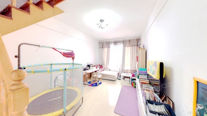 泊林阳光B区二手房实景图