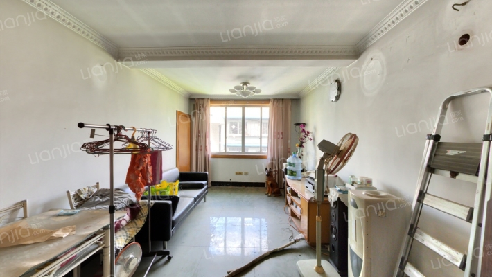 石油大庆村B区二手房实景图