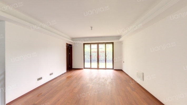 溪畔花园二手房实景图