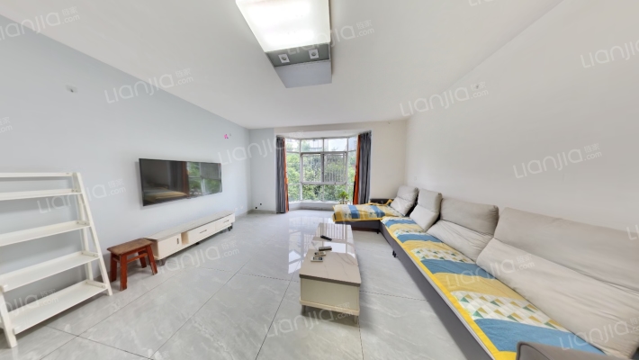 大东街244号二手房实景图