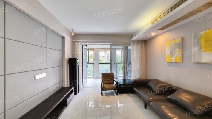 格兰春天三期二手房实景图