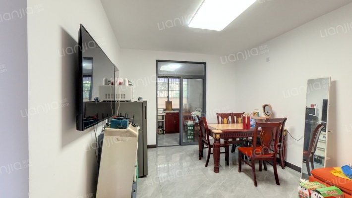 卧龙山庄东区二手房实景图