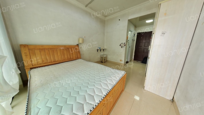 华庭阁二手房实景图