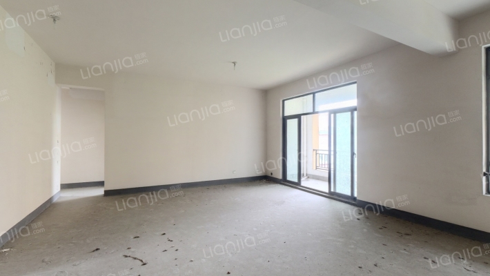 翡翠雅园二手房实景图