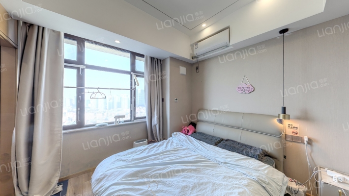 鲁商蓝岸公馆二手房实景图