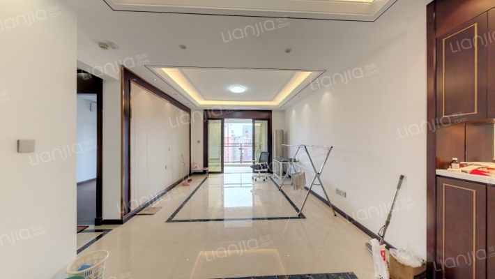 东方尊府二手房实景图