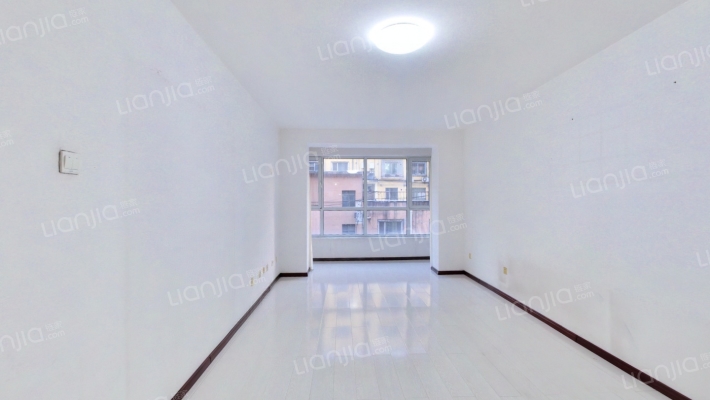 西城首府东区二手房实景图