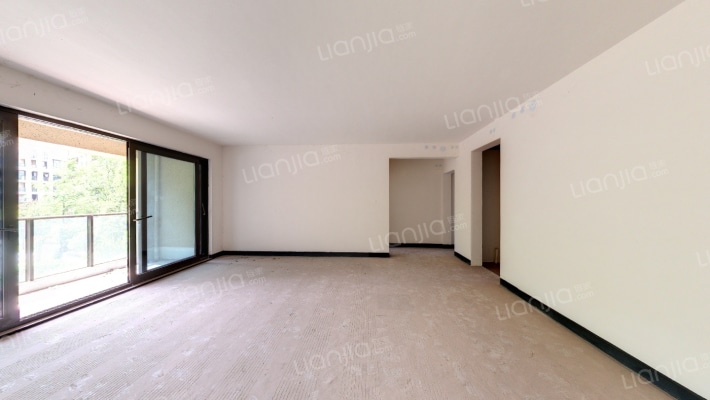 融创缇香榭B区二手房实景图