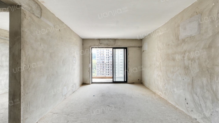 越秀星汇品峰二手房实景图
