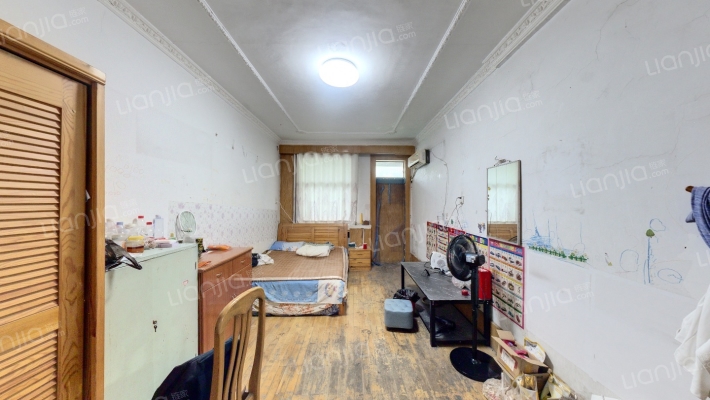 鑫泉花园东区二手房实景图