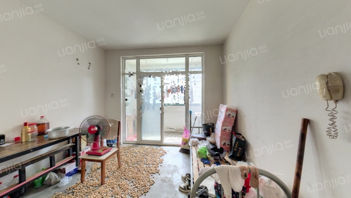 青年小区恢复楼二手房实景图