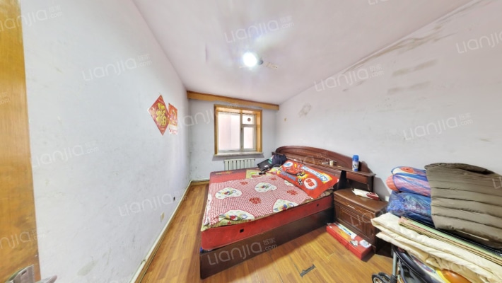 轻铁湖西花园二手房实景图