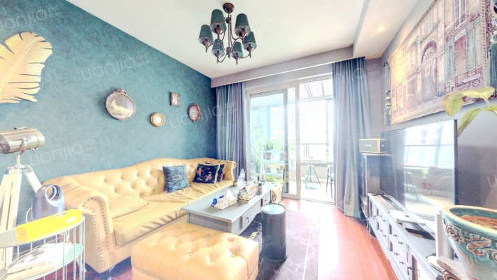 品尊国际二期二手房实景图