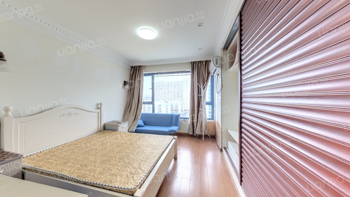 福雷德广场艾肯金座二手房实景图