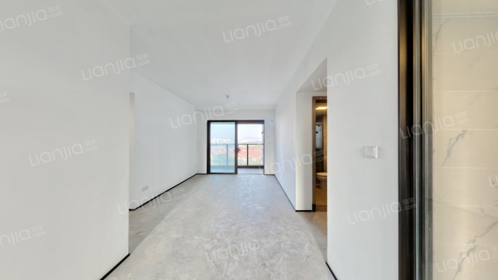 华侨城湖岸二手房实景图