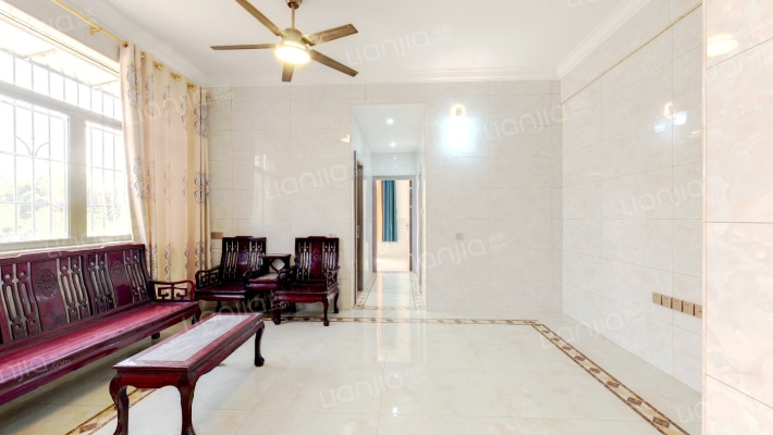 安定村山顶二手房实景图