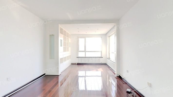 万星阿帕特二手房实景图