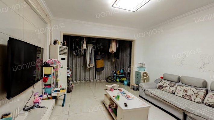 新輝華府二手房实景图