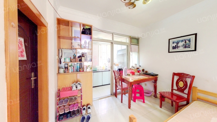 东方公寓二手房实景图