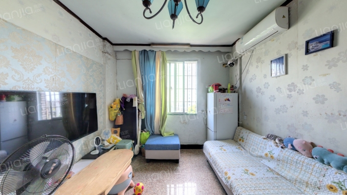 仓建单位宿舍二手房实景图