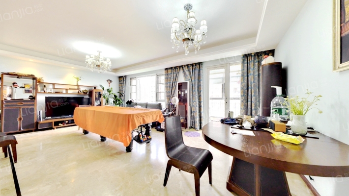 万科红郡二手房实景图