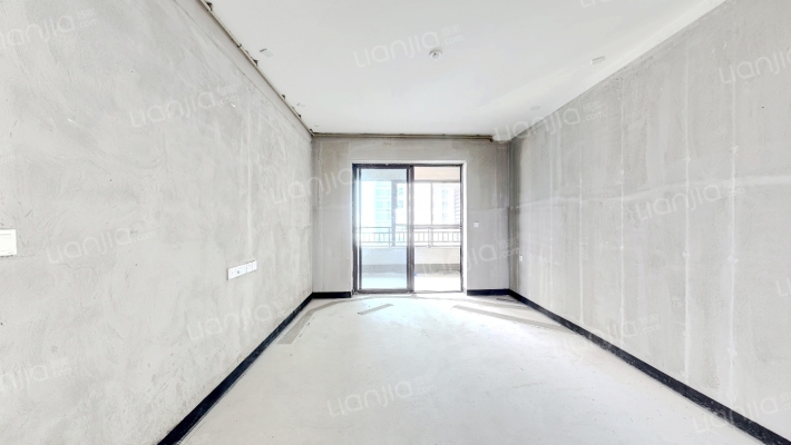 保利天际二手房实景图