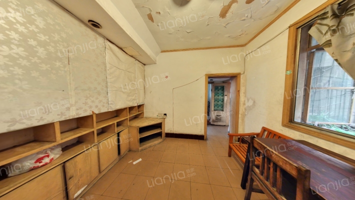 水碾河南路79号院二手房实景图