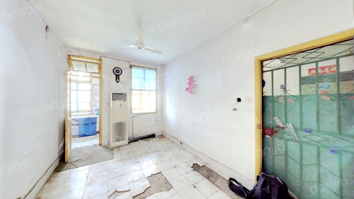 军休大院二手房实景图