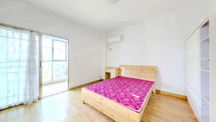 开心公寓二手房实景图