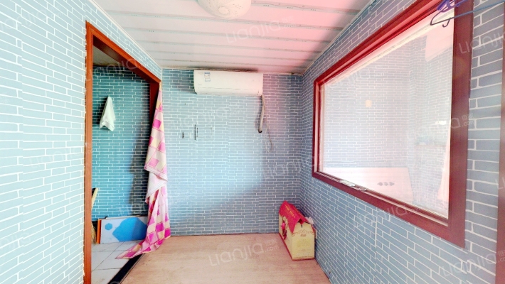 青春100公寓二手房实景图