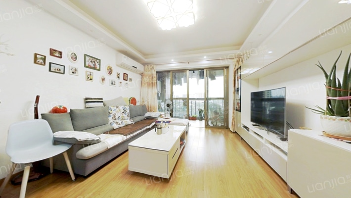 南港名轩二手房实景图