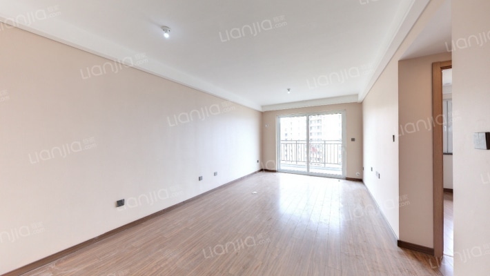 万科蓝山二手房实景图