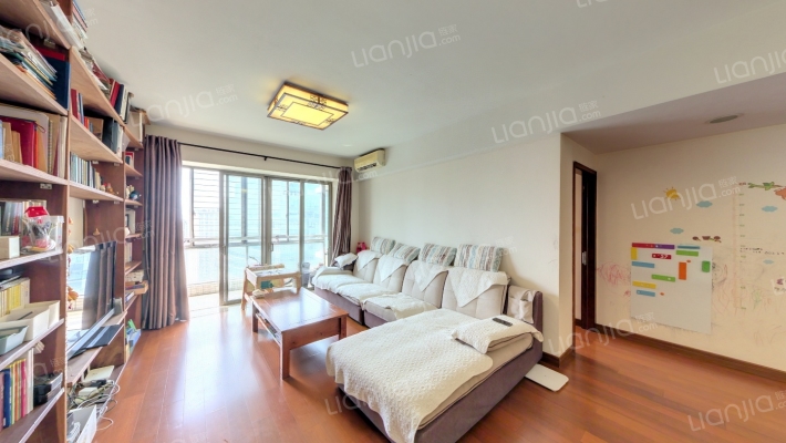 卓悦居三期二手房实景图