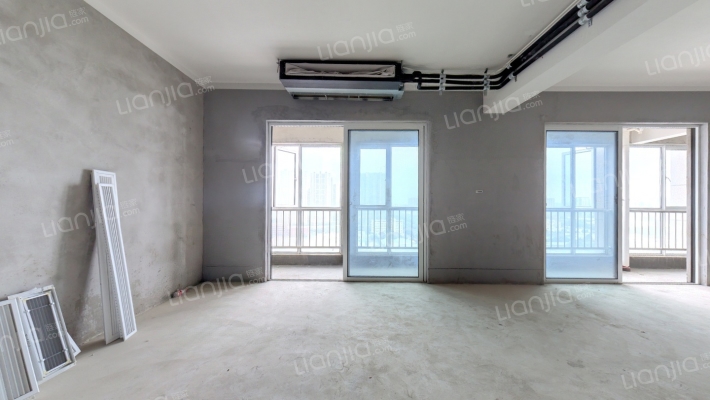 鸿达中央广场二手房实景图