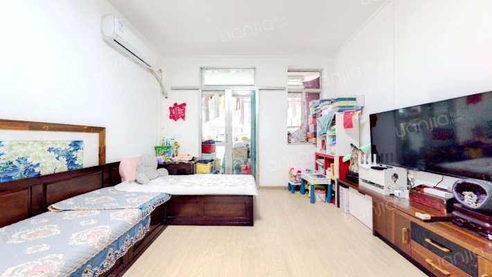 龙屋小区二手房实景图