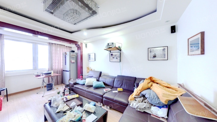 吕浦花苑二手房实景图