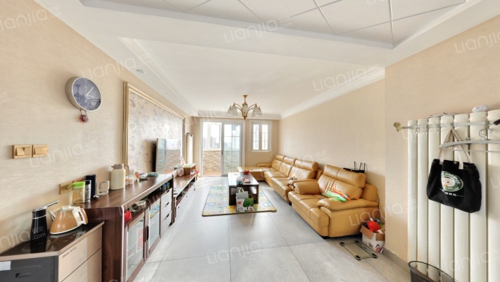 拥翠山庄二手房实景图