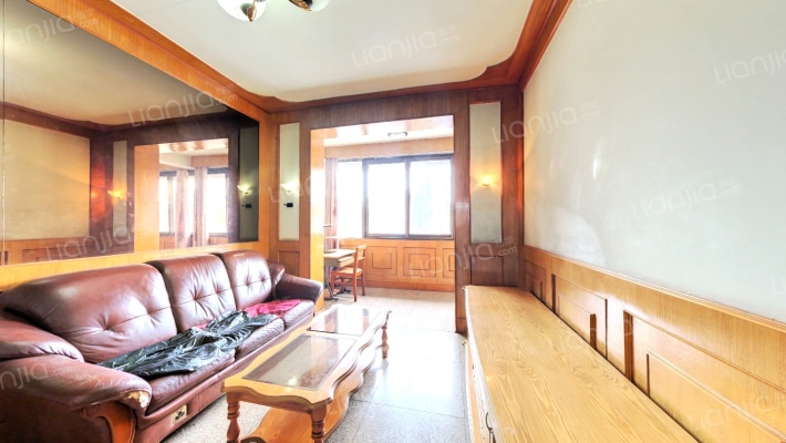 益康路102号二手房实景图