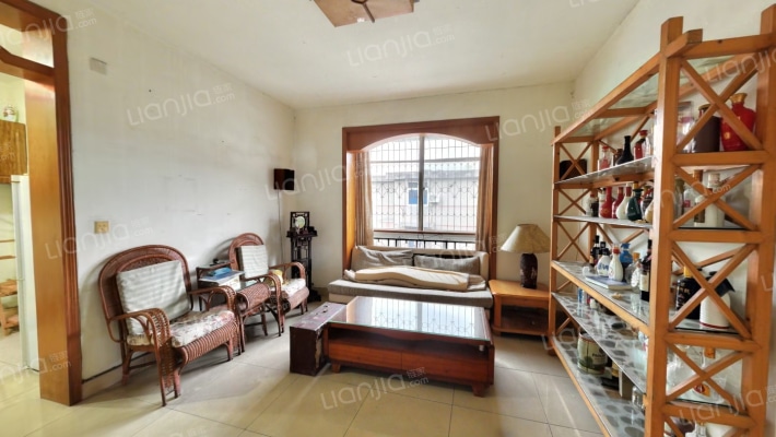 银海花园三期二手房实景图